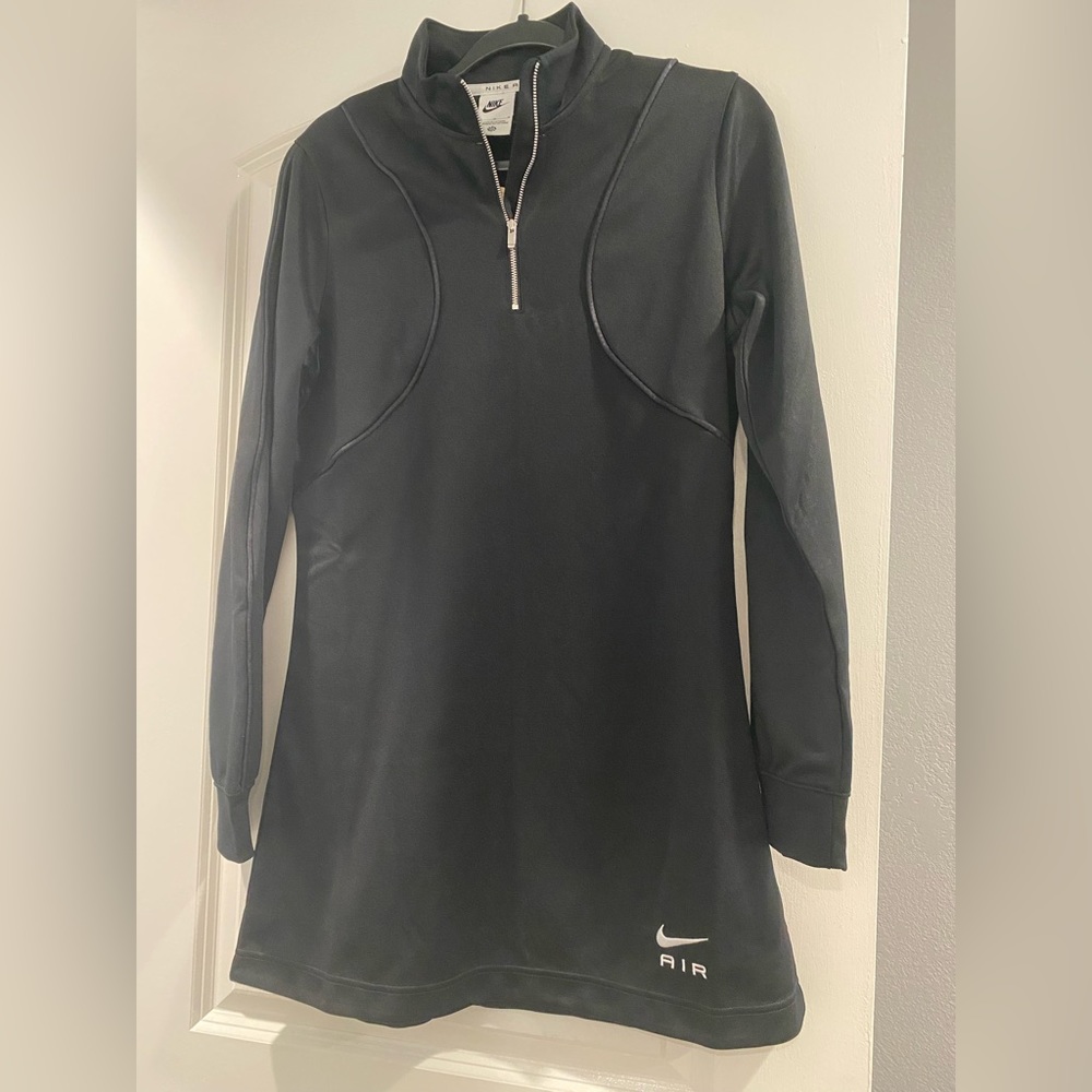 NWT Nike air medium dress long sleeve